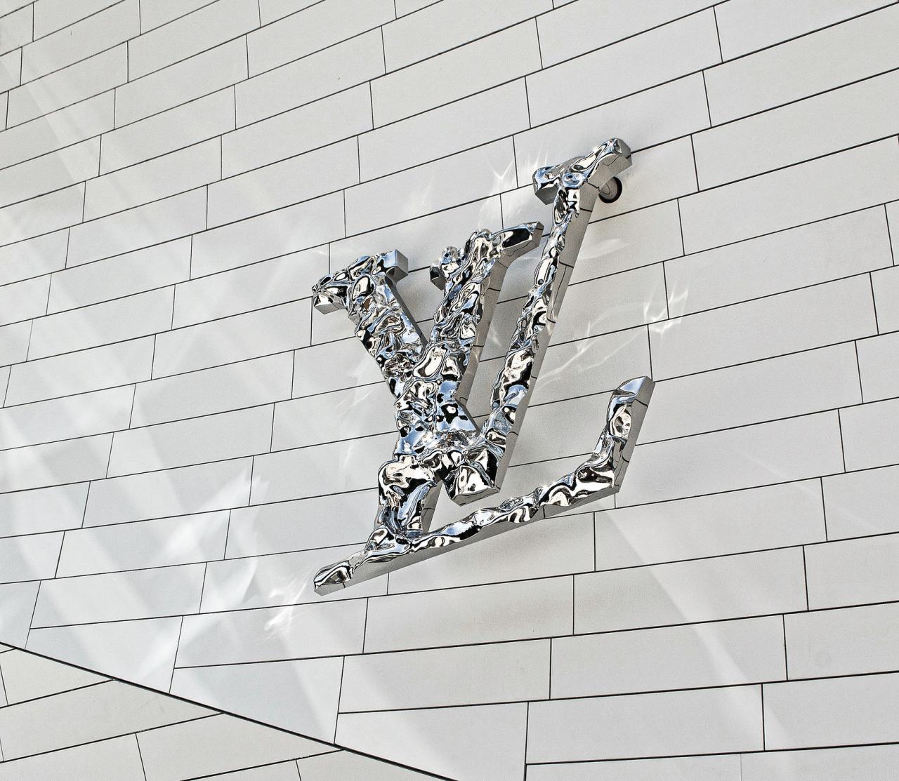 We Love Diamonds Generic 08.jpg