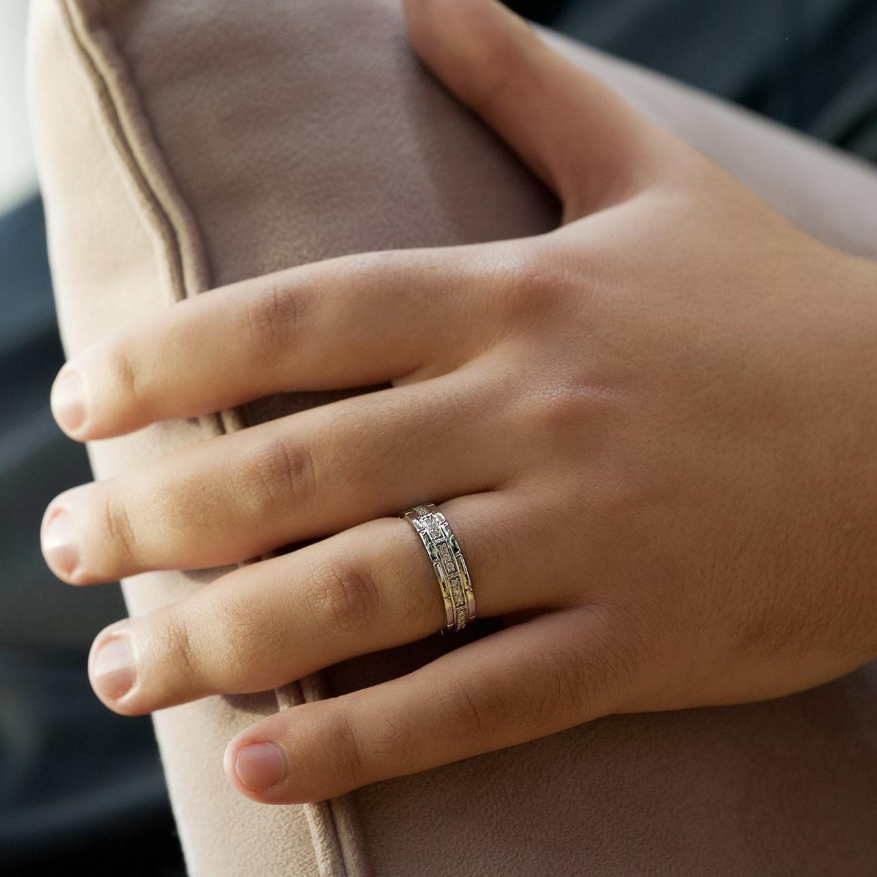 Shop the ring desktop image